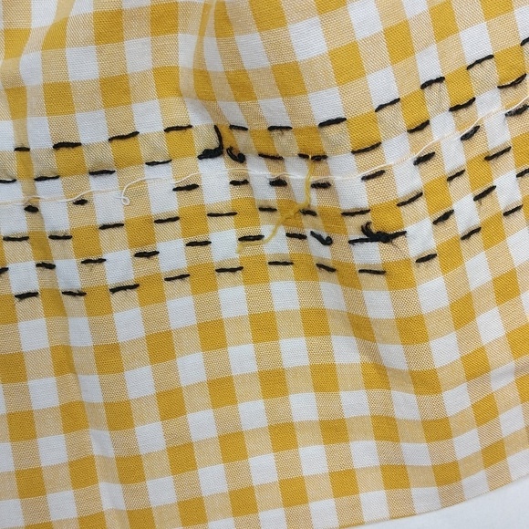 Vintage looking handmade womens apron - Picture 9 of 10